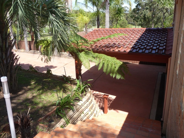 What an Absolute Pearler! This Home Offers Everything - Size, Privacy & Style! Picture