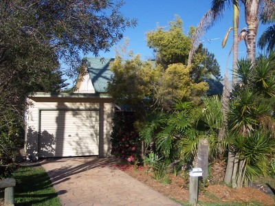 LEAFY, LAKESIDE VILLAGE LIFESTYLE Picture