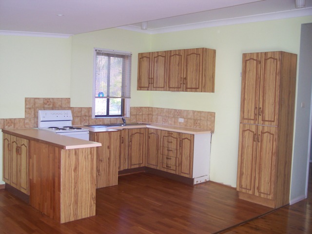 LEAFY, LAKESIDE VILLAGE LIFESTYLE Picture 3