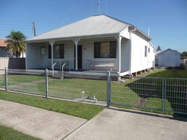 FANTASTIC DEVELOPMENT OPPORTUNITY IN EVER GROWING SWANSEA CENTRE Picture 1