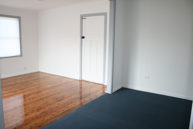 8 YORSTON STREET Picture 3