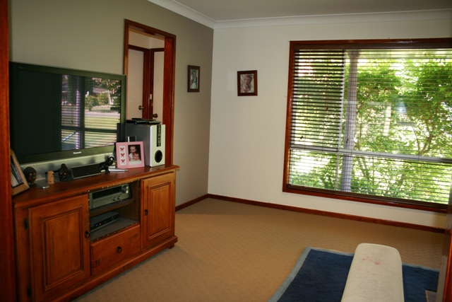 100% Gorgeous Already - Not a Cent to Spend Here! Picture 2