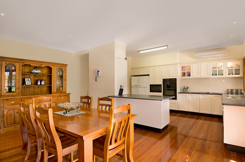 THE PIECE DE RESISTANCE OF RELAXED FAMILY LIVING Picture 3