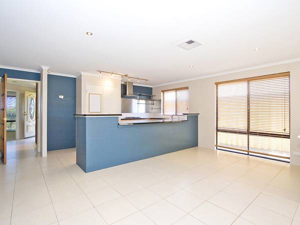 IT'S A STEAL! Picture 3