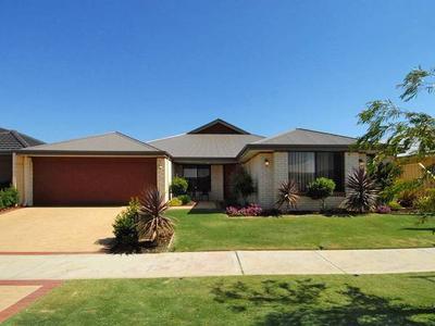 GREAT FAMILY HOME! Picture