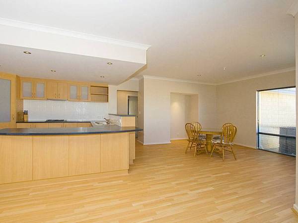 24/7 SEA BREEZE ANYONE? Picture