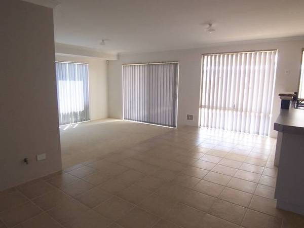 GREAT FAMILY HOME LOCATION Picture GREAT FAMILY HOME LOCATION Picture