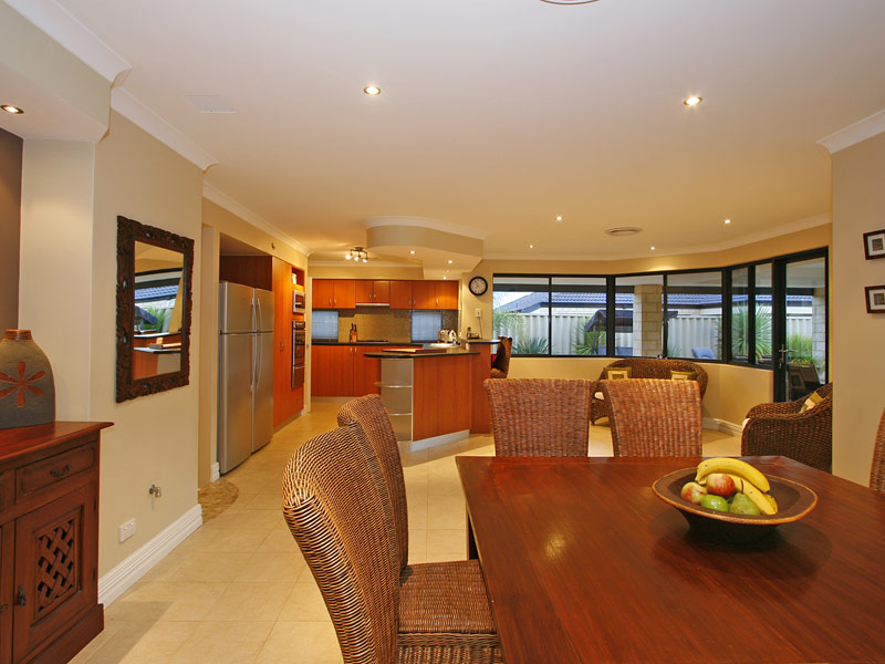 INSTANT KARMA Picture