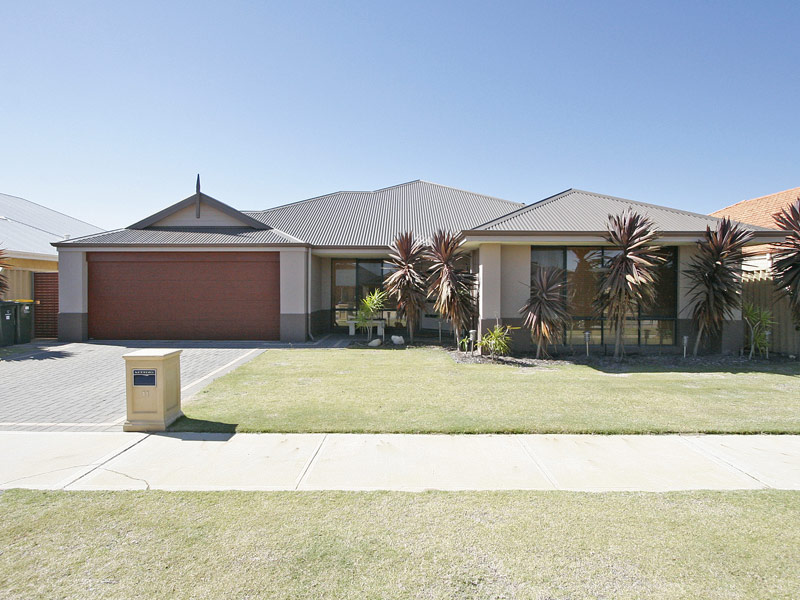 !!! Seahaven Stunner - A Sure Seller !!! Picture 1