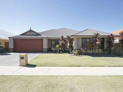 !!! Seahaven Stunner - A Sure Seller !!! Picture