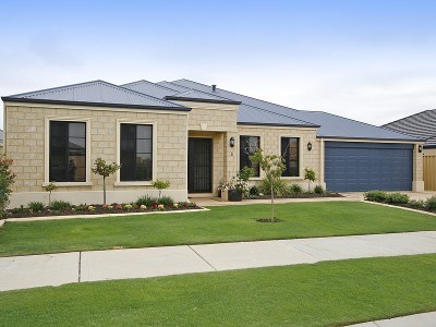 BRING THE FAMILY! Picture