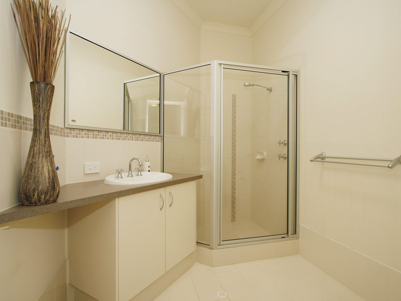 GOOD THINGS COME IN SMALL PACKAGES! Picture 3