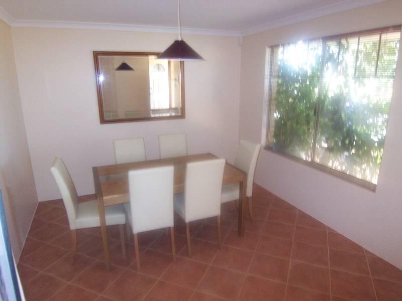 Light & Bright Home (Option of Fully Furnished at $390p/w) Picture
