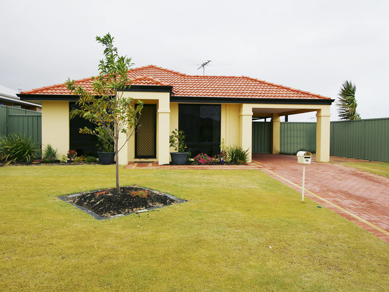 INSTANT CHARM! Picture 1