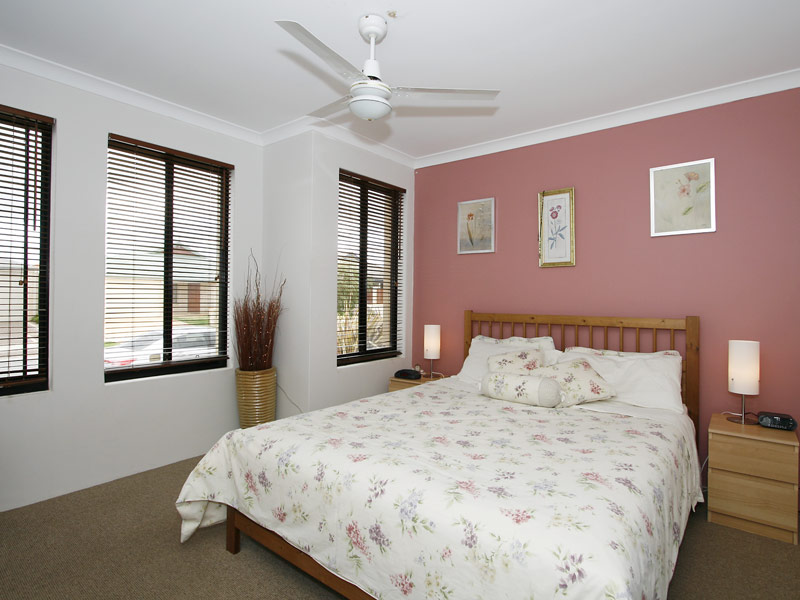 BRIGHTON BREEZY! Picture 2