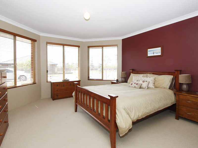 ROOM TO BRANCH OUT! Picture 2