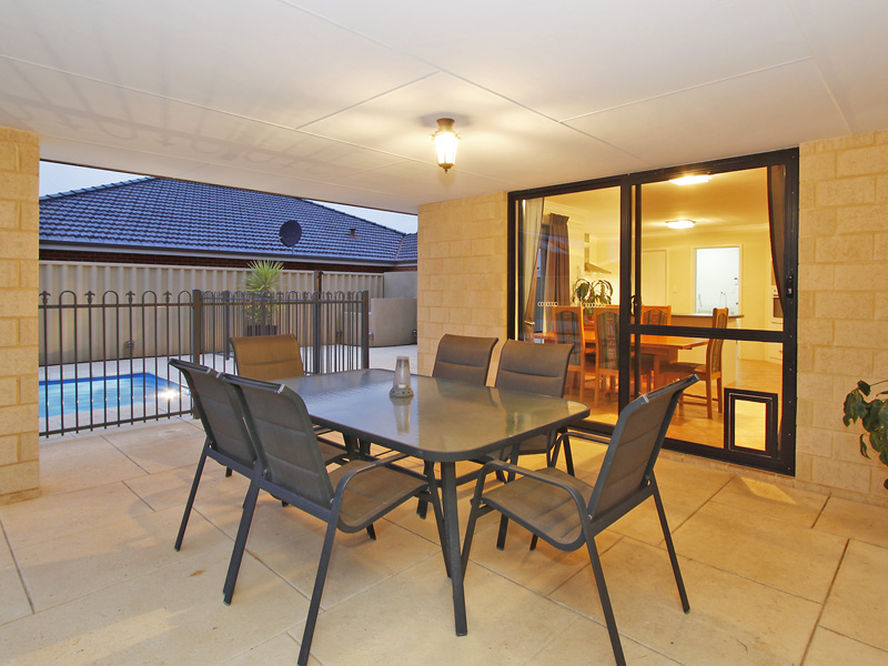 SWIM ALL SUMMER!! Picture 3