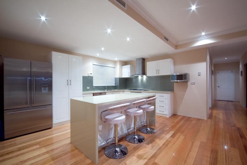 A TOUCH OF CLASS!!!
OFFERS INVITED!!! Picture 3