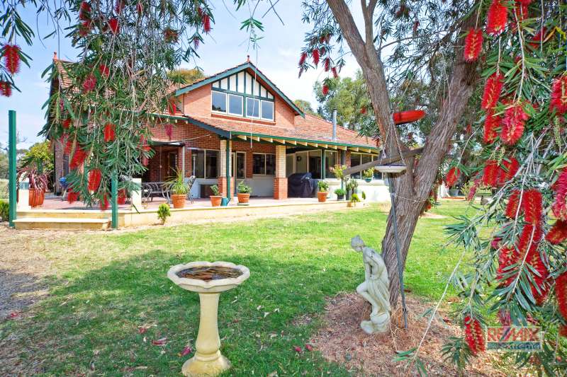 A RURAL BEAUTY Picture 1