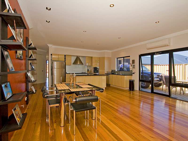 Standout Performer! Picture 2