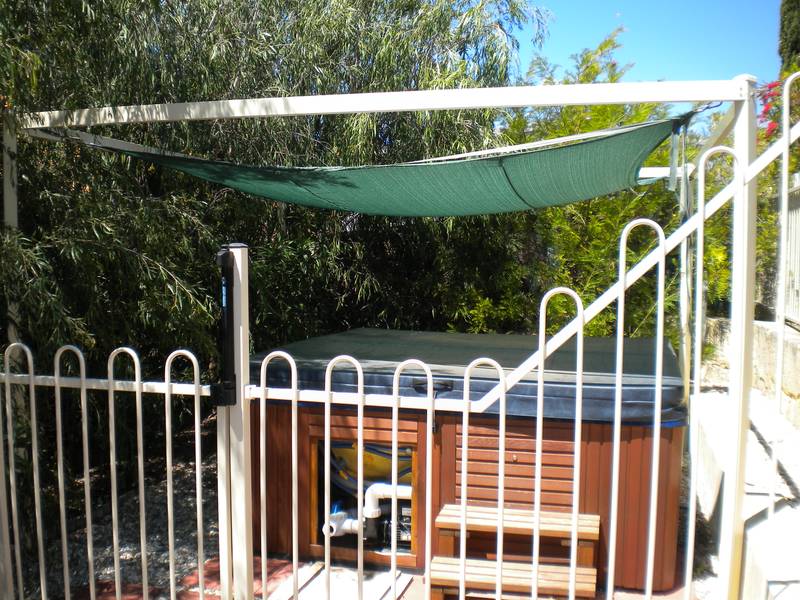 Entertainers Delight...with Spa!
(Option of Fully Furnished @ $460/week) Picture 3