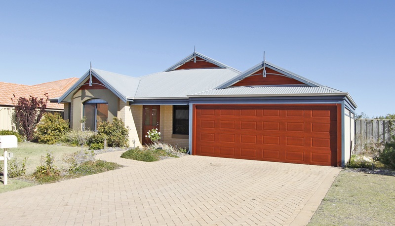 DEVELOP, INVEST OR LIVE....YOU DECIDE!! Picture 1