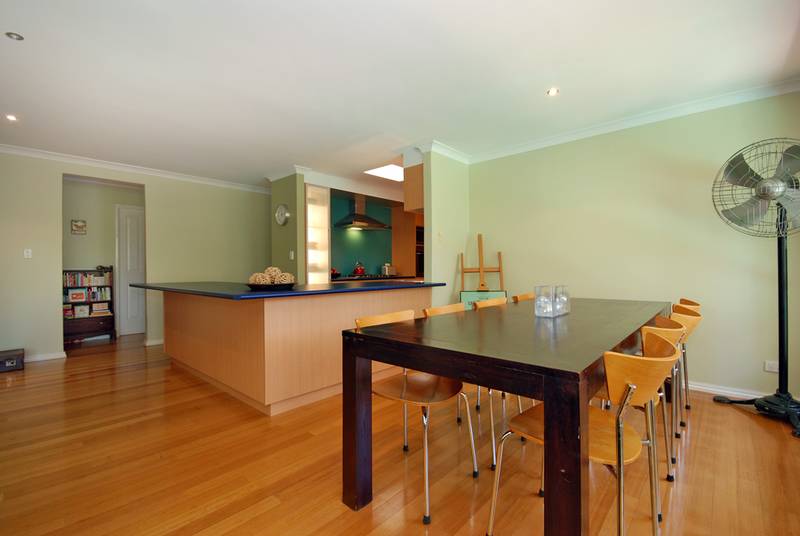 Under offer in 1 week Picture 3