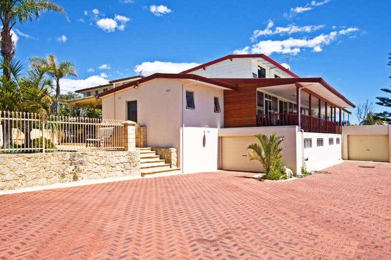 SEIZE THE OPPORTUNITY!!! Picture 2