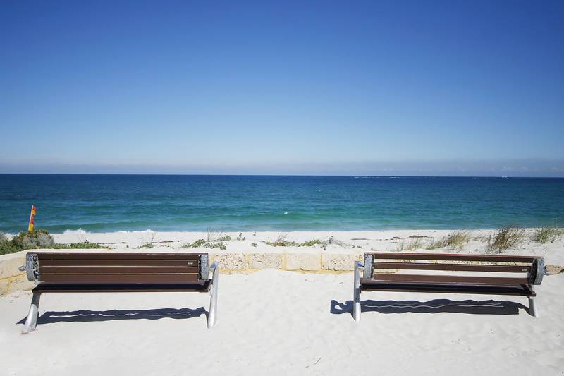 YOUR DREAM HOME STARTS HERE!! Picture 3