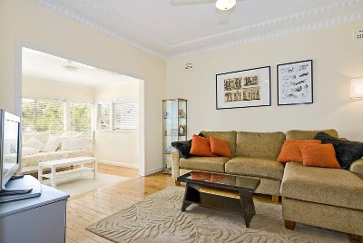 STYLISH, VERSATILE FAMILY HOME Picture