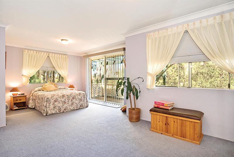 Private & Stylish Townhome Picture 2