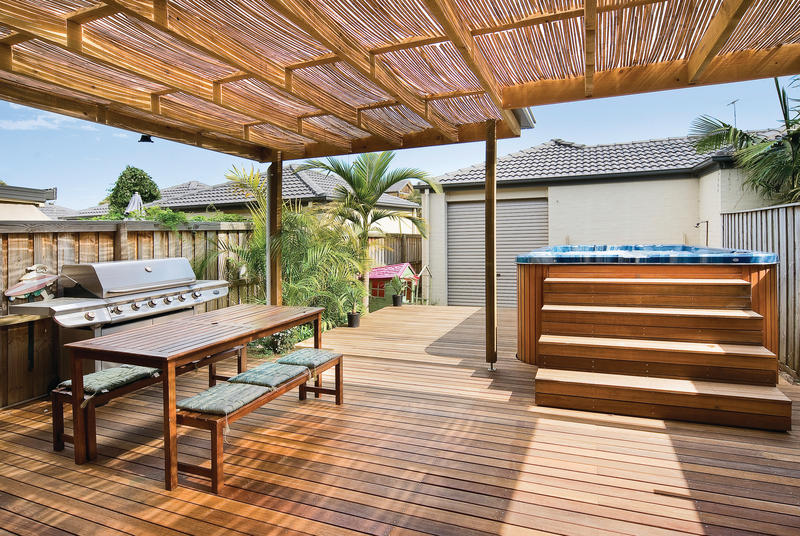 Gorgeous Modern Townhome Picture 2