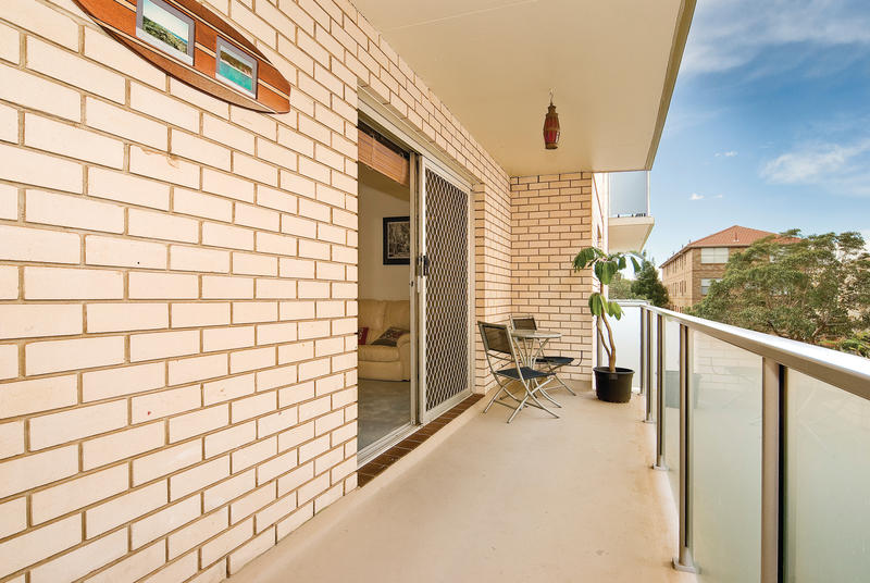 Perfect Investment or First Home Picture 3