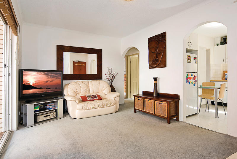 Perfect Investment or First Home Picture 1