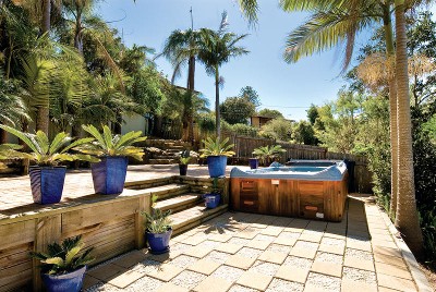 Cul-de-sac Living Picture