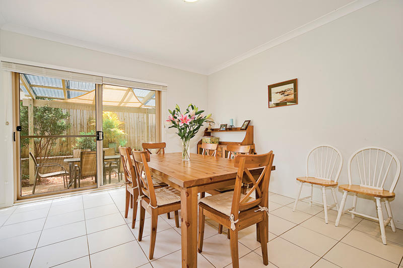 Effortless Modern Living - Torrens title townhome Picture 2