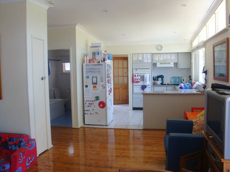 Three Bedroom Family Home Picture 1