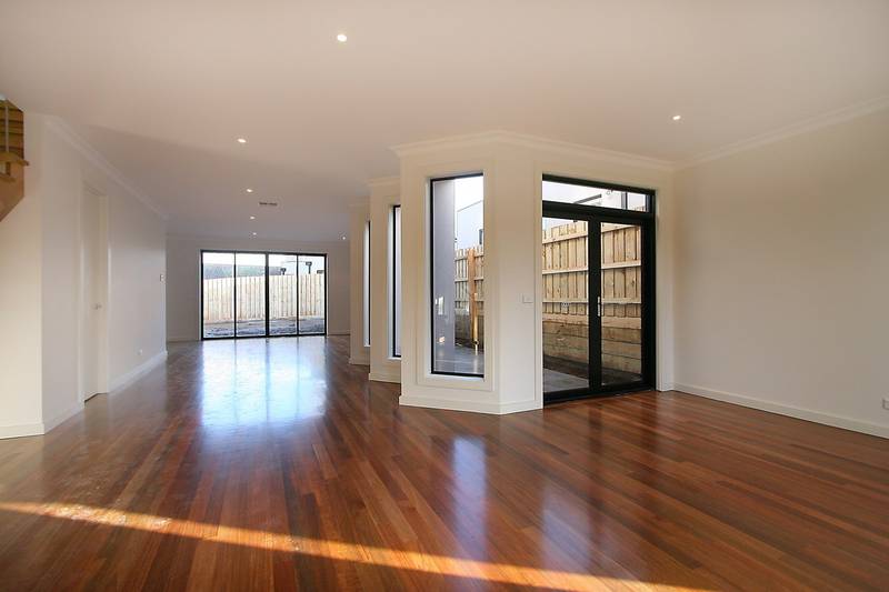 Inner City Style & Class Picture 3