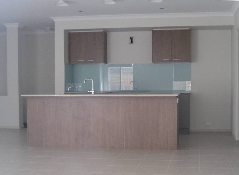 * Let awaiting confirmation * Picture 2