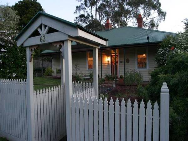 * LET - Awaiting Confirmation * Picture * LET - Awaiting Confirmation * Picture