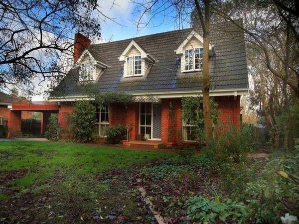 * Piece of Olde Berwick History & Outstanding Family Home * Picture 1