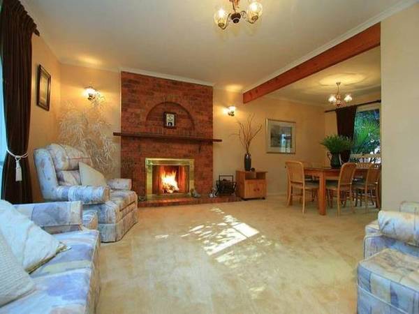 * Piece of Olde Berwick History & Outstanding Family Home * Picture 2