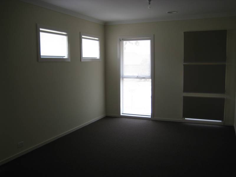 * Brand New AV Jennings home in The Chase Estate * Picture * Brand New AV Jennings home in The Chase Estate * Picture