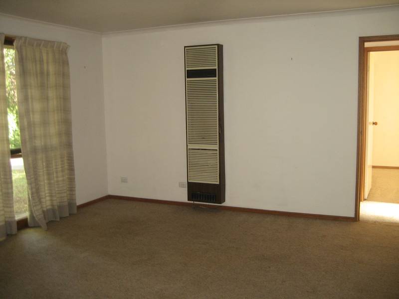 * LET AWAITING CONFIRMATION * Picture 3