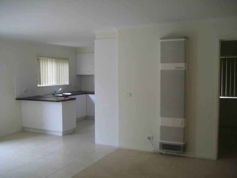 * Lovely Cottage Style Home in Great Location * Picture