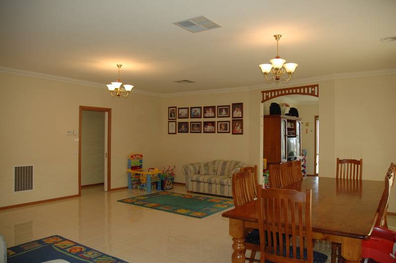 Room to Move! Picture 3