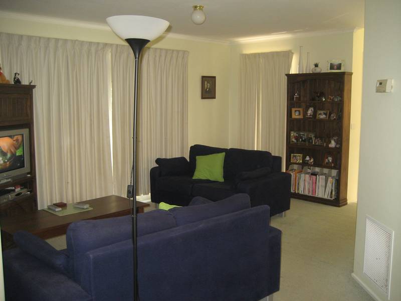 * Beautiful family home in quiet court location * Picture 2