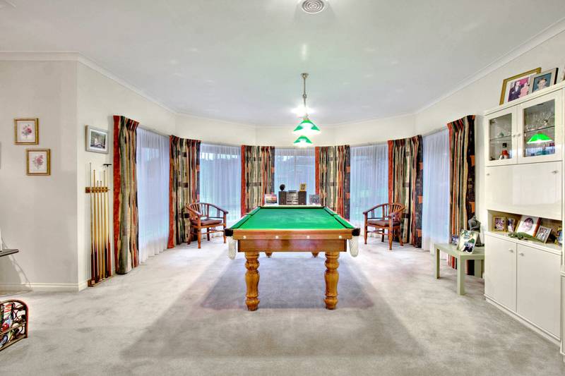 Country Living Near the Village on an Acre Picture 3