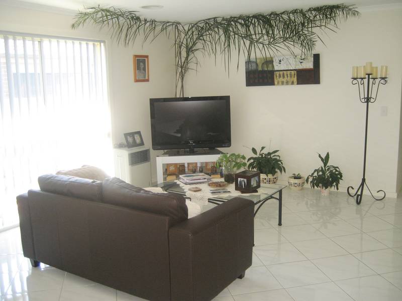 * Let awaiting confirmation * Picture 3