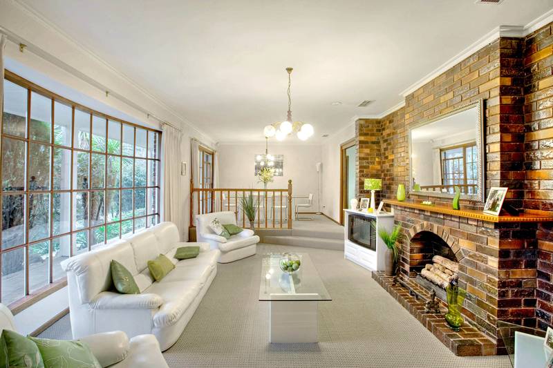 One Acre Property Offering Views to Western Port Bay... Picture 3